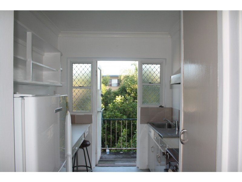 7/9 Logan St, Greenslopes QLD 4120