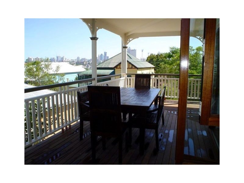 31 Redfern St, Woolloongabba QLD 4102