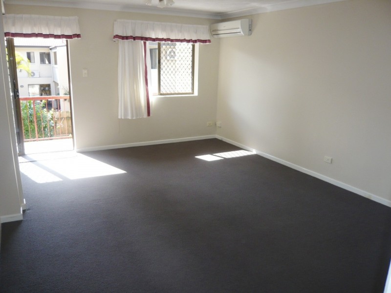 2/36 Duke Street, Ascot QLD 4359