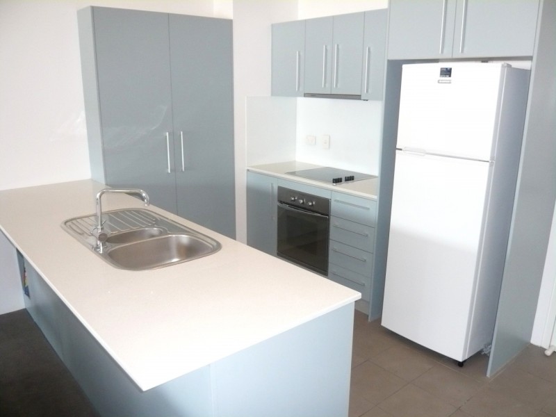 9 Chester St cnr Ella St, Teneriffe QLD 4005