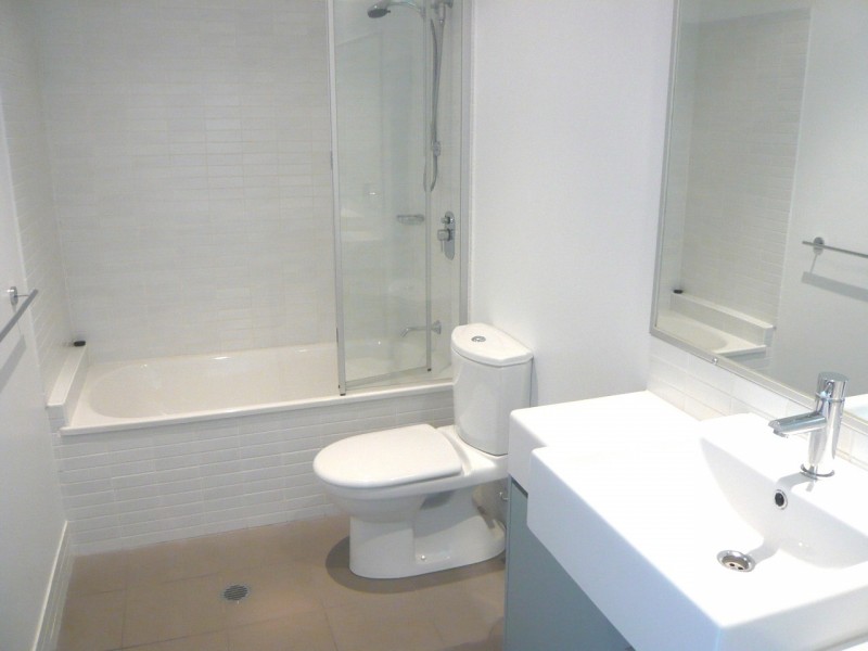 9 Chester St cnr Ella St, Teneriffe QLD 4005