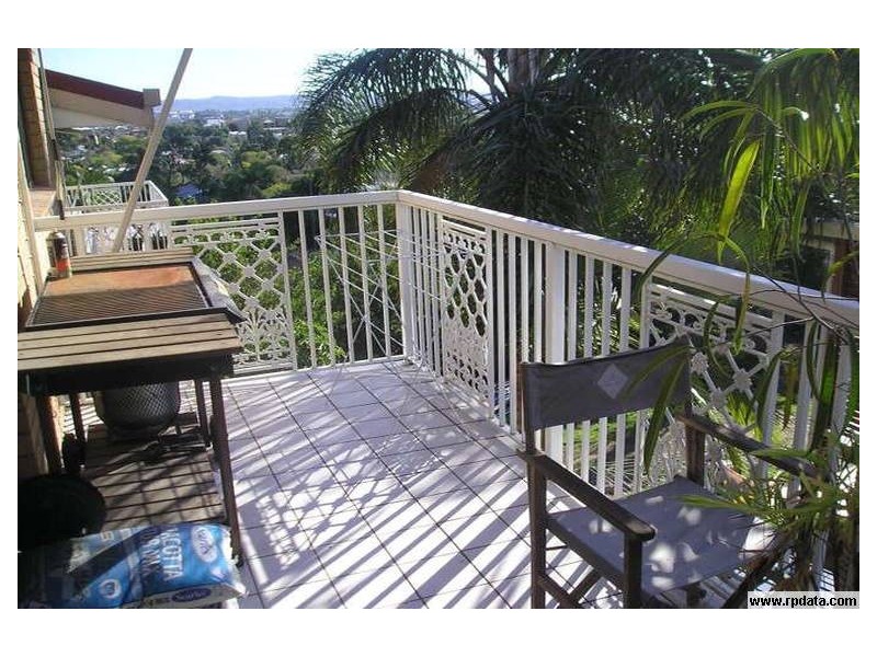 4/335 Cavendish Rd, Coorparoo QLD 4151