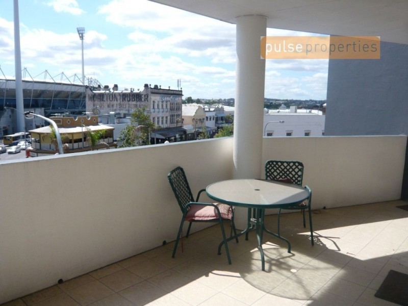 114/8 Gibbon St, Woolloongabba QLD 4102