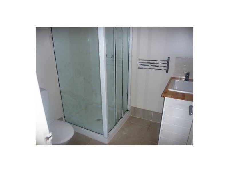 4b Lower Clifton Tce, Red Hill QLD 4059