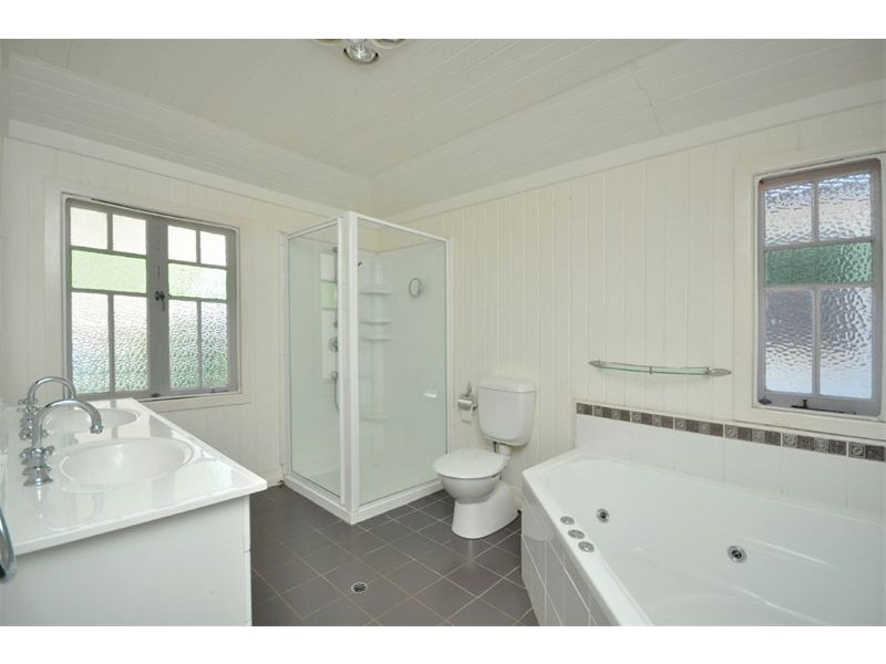 33 Flemington Street, Hendra QLD 4011