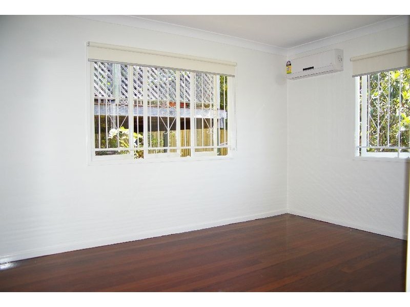 8 Clarendon Street, East Brisbane QLD 4169