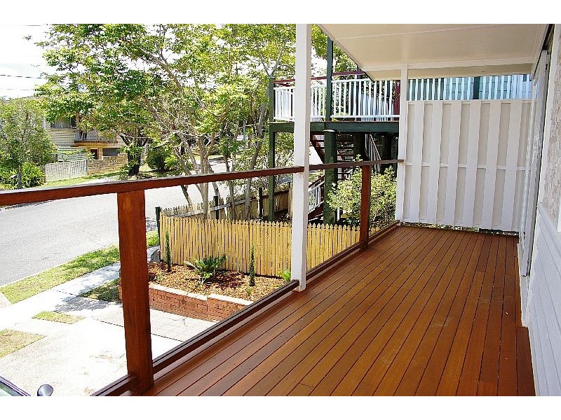 8 Clarendon Street, East Brisbane QLD 4169