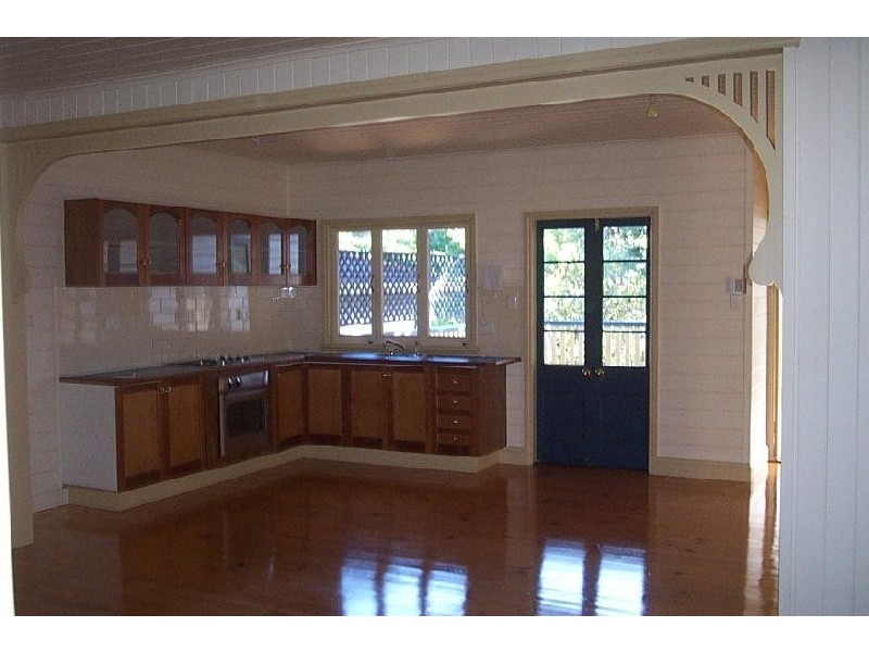 184 Norman Ave, Norman Park QLD 4170