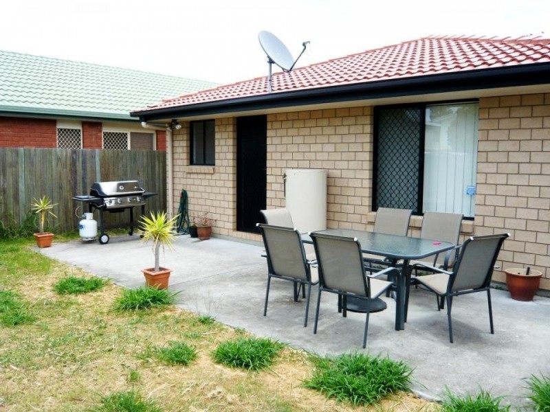 18 Garney Street, Redcliffe QLD 4020