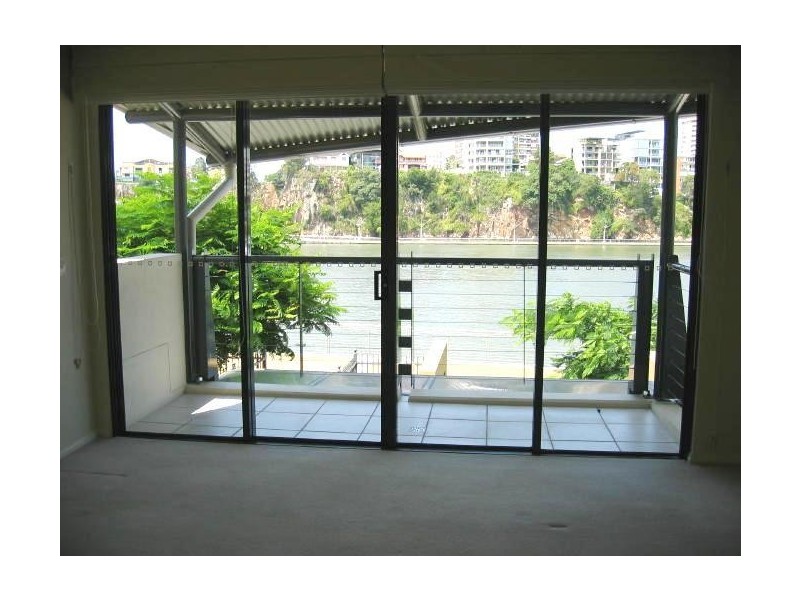 105/1 Holman St, Kangaroo Point QLD 4169
