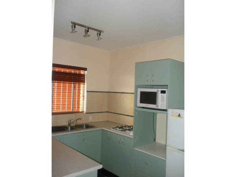 10/102 Massey Street, Hamilton QLD 4007