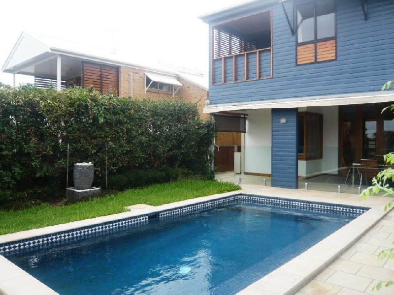 30 Sefton Av, Clayfield QLD 4011