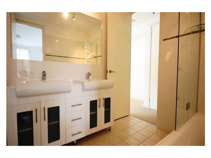 1/112 Kennigo Street, Spring Hill QLD 4000