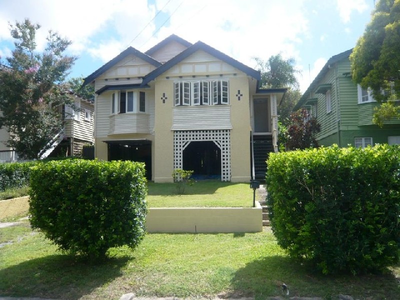 11 Durham Street, Coorparoo QLD 4151