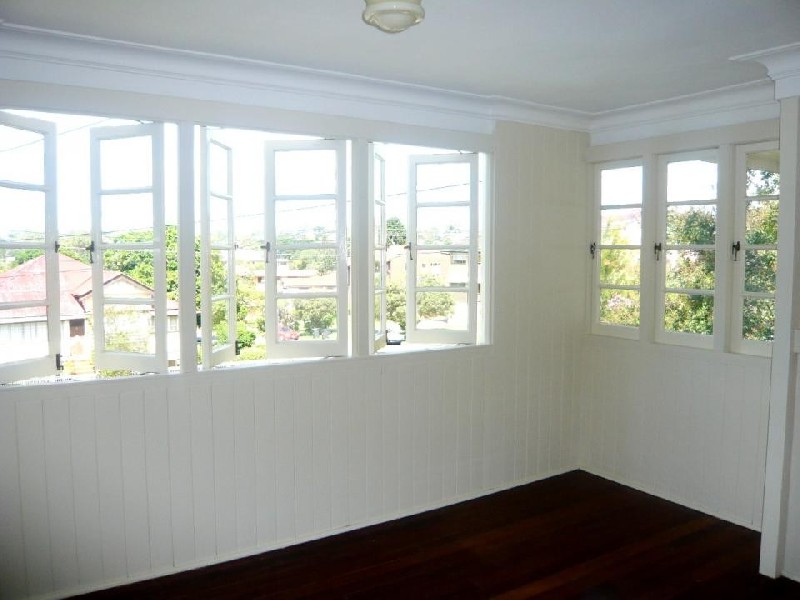 11 Durham Street, Coorparoo QLD 4151