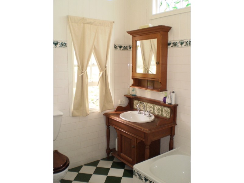 82  Maryvale Street, Toowong QLD 4066