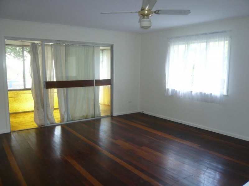 26 Joachim St, Holland Park QLD 4121