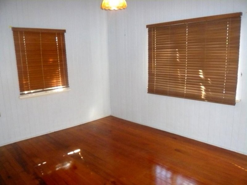 95 Overend Street, Norman Park QLD 4170