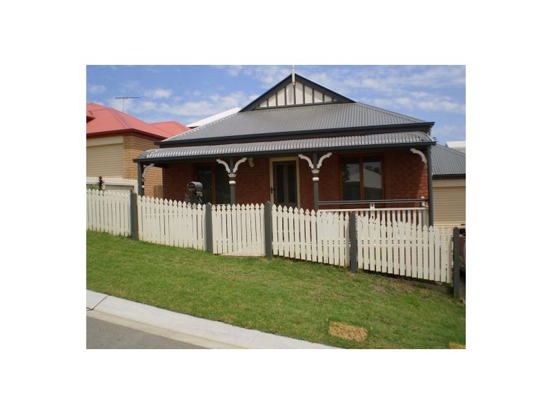 4 Zenith Way, Springfield Lakes QLD 4300