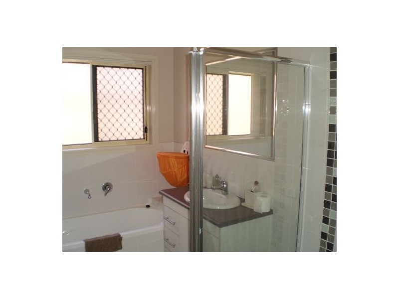 4  Zenith Way, Springfield Lakes QLD 4300