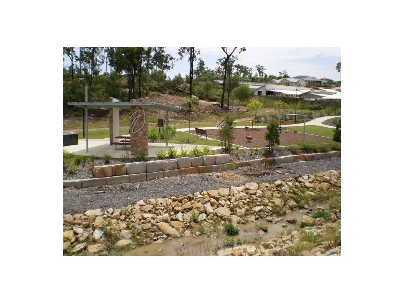 4  Zenith Way, Springfield Lakes QLD 4300