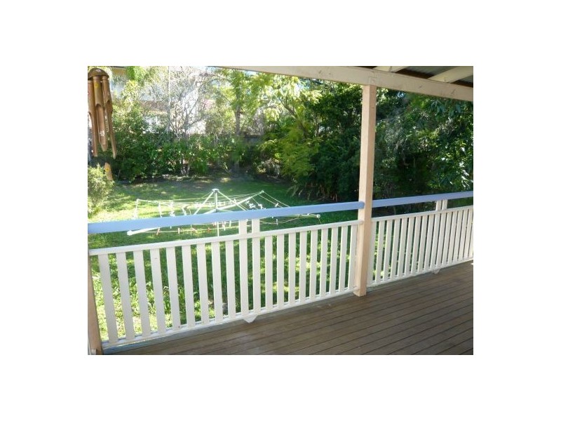 95 Overend St, Norman Park QLD 4170