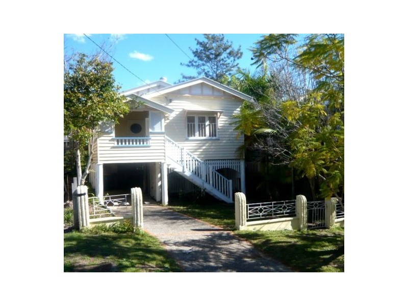 95 Overend St, Norman Park QLD 4170