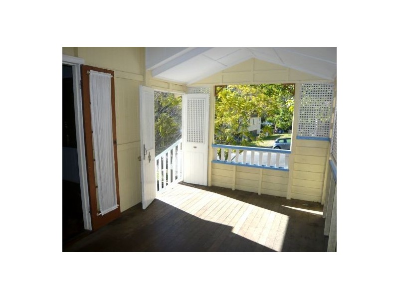 95 Overend St, Norman Park QLD 4170