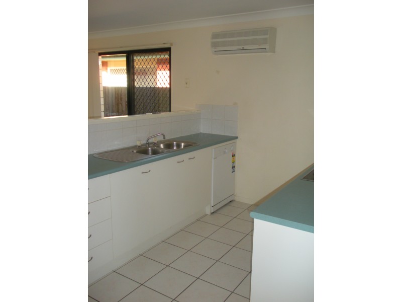 18 Garney St, Redcliffe QLD 4020