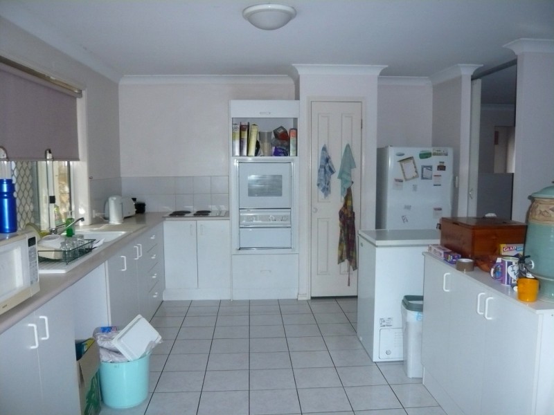 140 Warrigal Rd, Runcorn QLD 4113