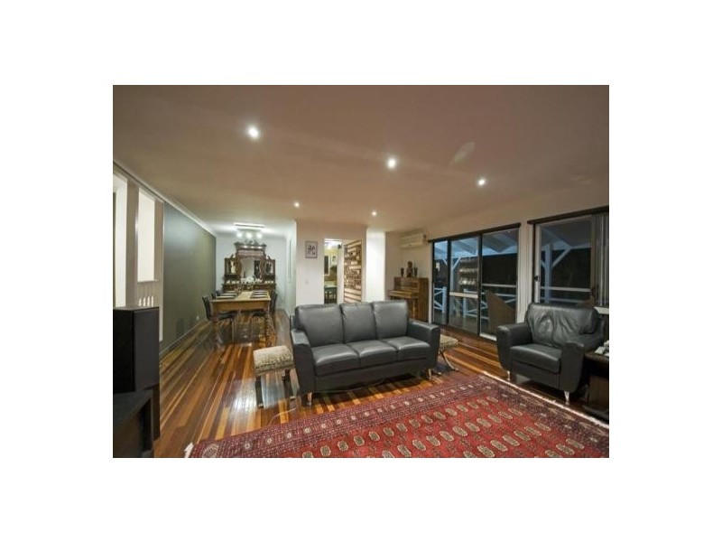 20 Meehan St, Seventeen Mile Rocks QLD 4073