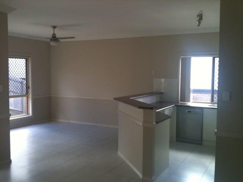 4 Zenith Way, Springfield Lakes QLD 4300