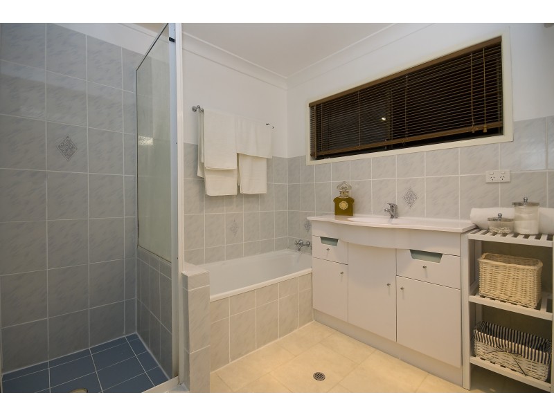 14 Yarabah Crescent, Shailer Park QLD 4128