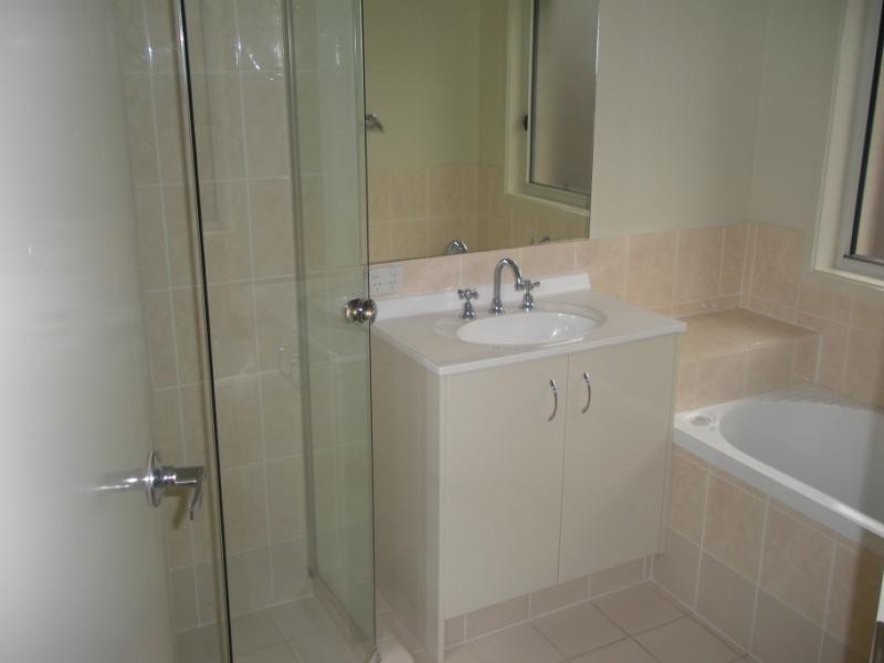 2 Merle Court, Birkdale QLD 4159