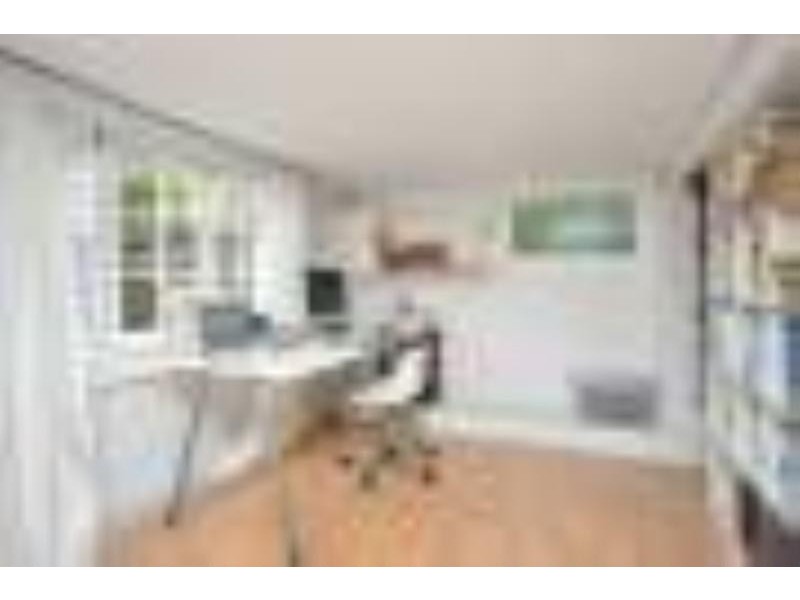 4 Olympus Court, Eatons Hill QLD 4037