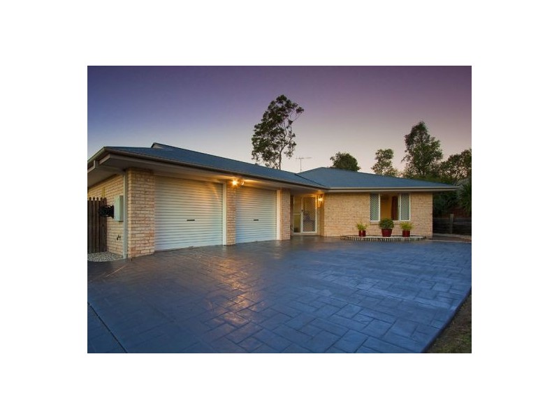 12 WANDA CT, Albany Creek QLD 4035