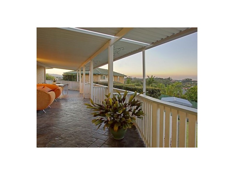 12 WANDA CT, Albany Creek QLD 4035