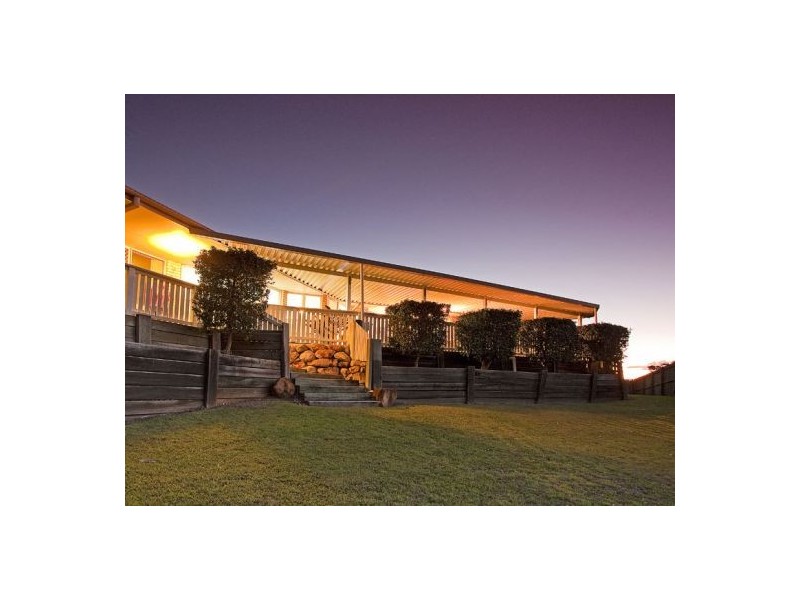 12 WANDA CT, Albany Creek QLD 4035