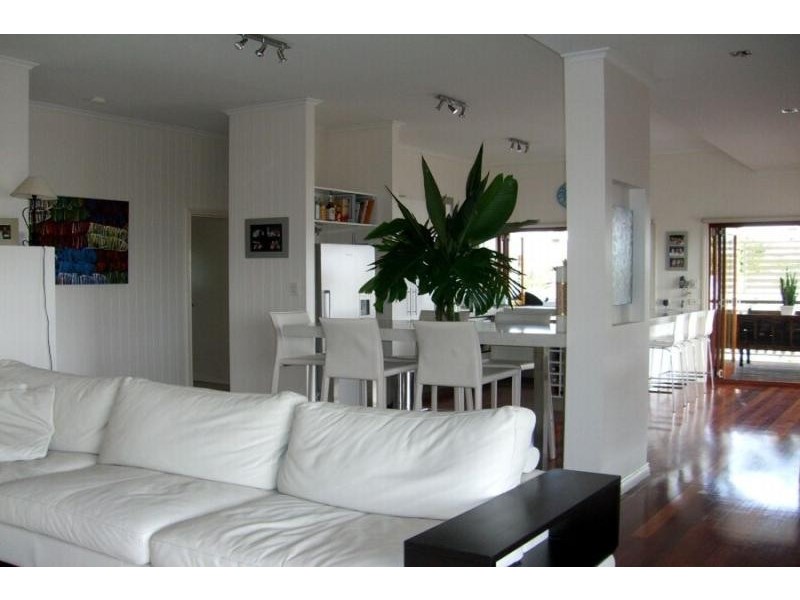 31 Redfern Street, Woolloongabba QLD 4102