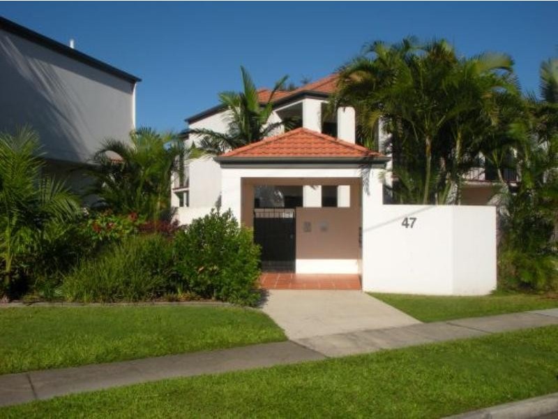 30 Seymour Rd, Hamilton QLD 4007