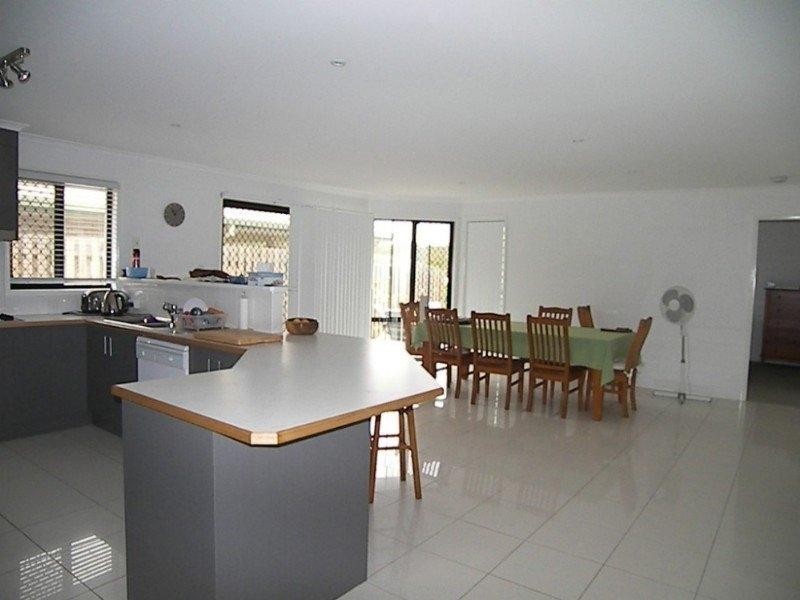 74 Jezabel Dr, Springfield Lakes QLD 4300