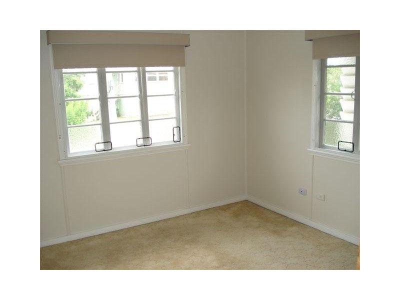 18 Perkins St, Upper Mount Gravatt QLD 4122