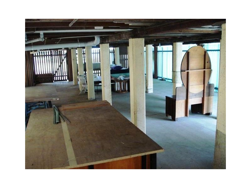 18 Perkins St, Upper Mount Gravatt QLD 4122