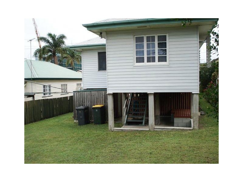 18 Perkins St, Upper Mount Gravatt QLD 4122