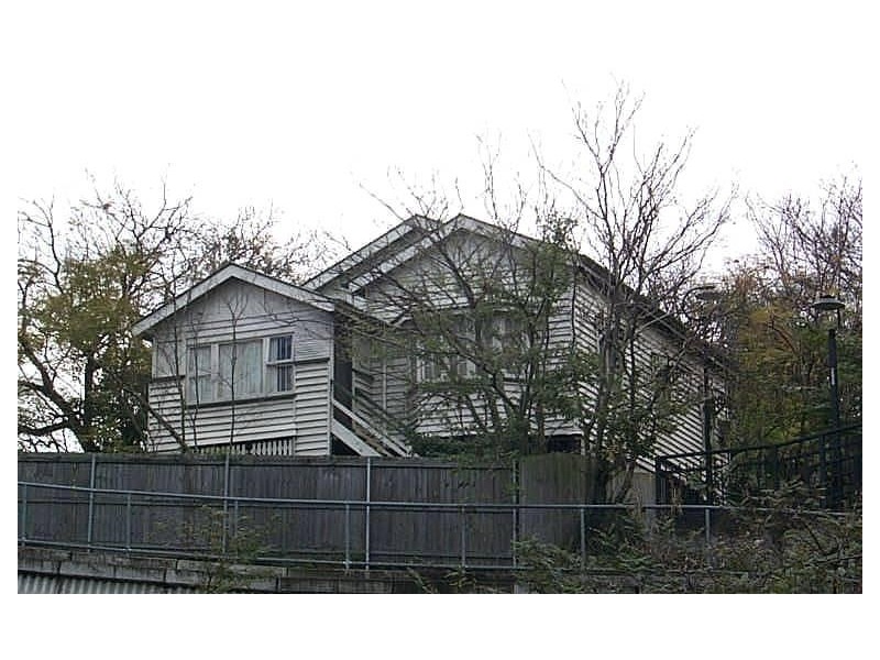 2 Normanby Tce, Kelvin Grove QLD 4059