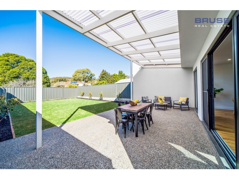 11A & 11B Jenkins Avenue, Rostrevor SA 5073