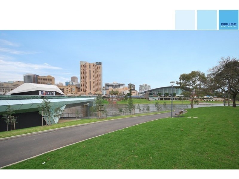 808/102 – 105 North Terrace, Adelaide SA 5000