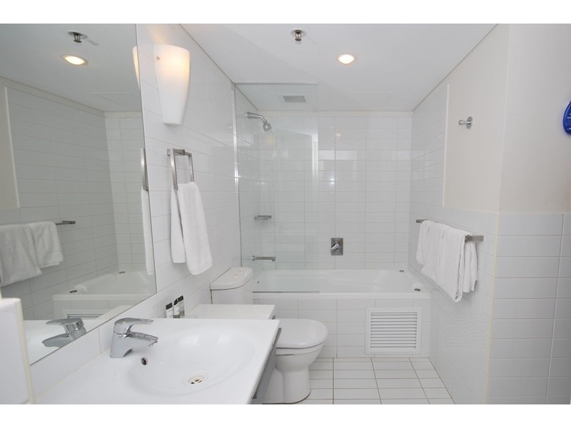 809/102 – 105 North Terrace, Adelaide SA 5000