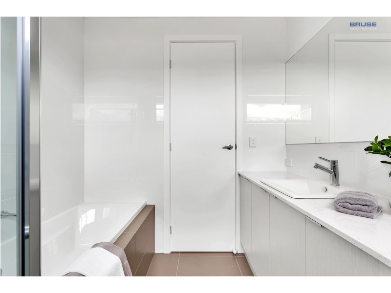 1, 5 & 8/2 La Scala Court, Paradise SA 5075