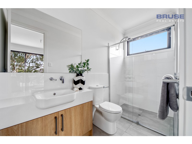 1 & 3/ 3 Ind Street, Paradise SA 5075